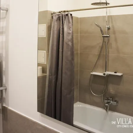 Uhland Apartment *
